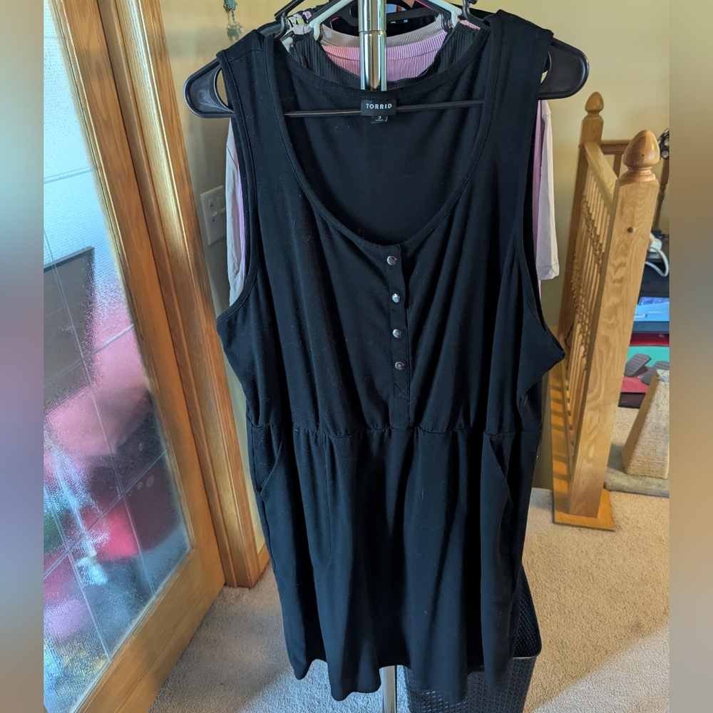 Torrid Black Sleeveless Button-Front Dress